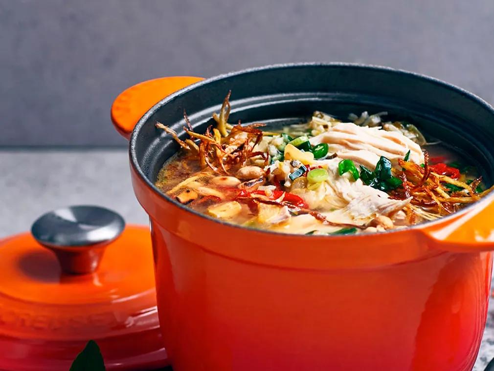 Zupa z kurczakiem, ryżem, cytryną i chilli