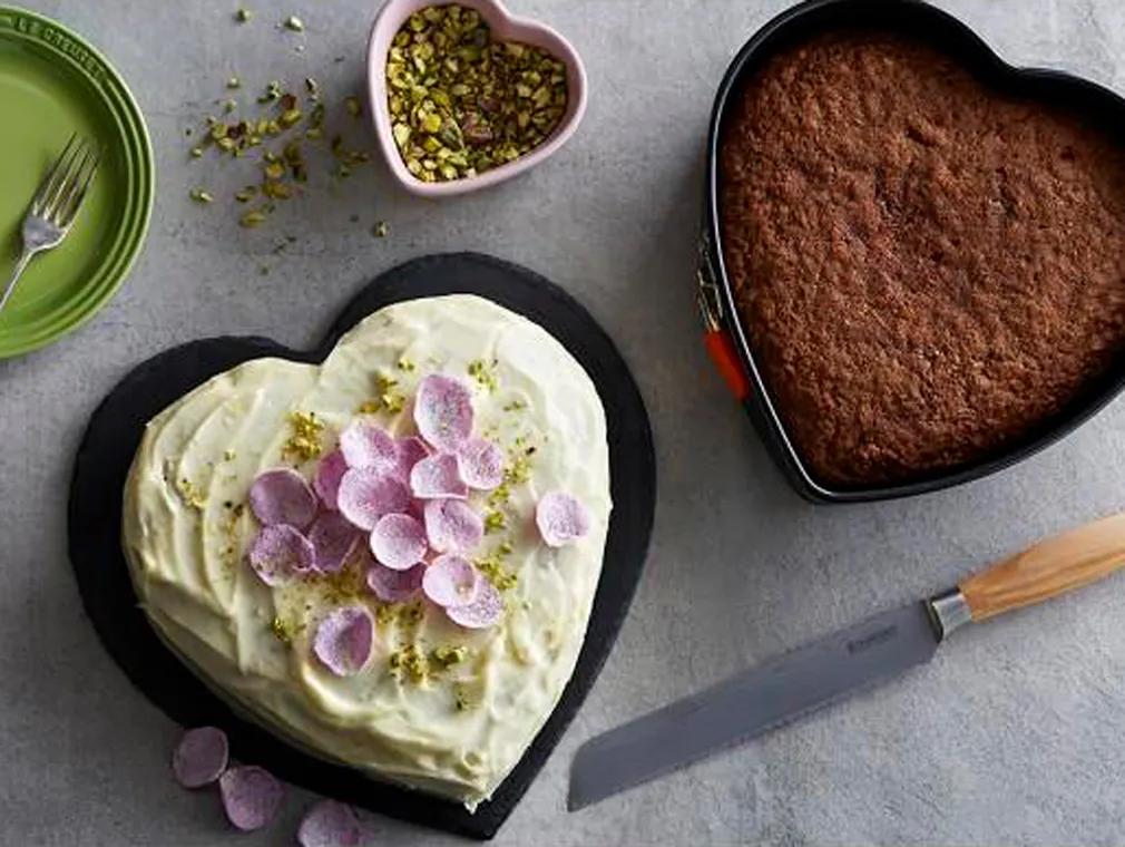 Passion cake z polewą cytrynową