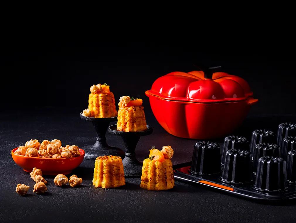 Ciasteczka halloweenowe cannelé o smaku dyni