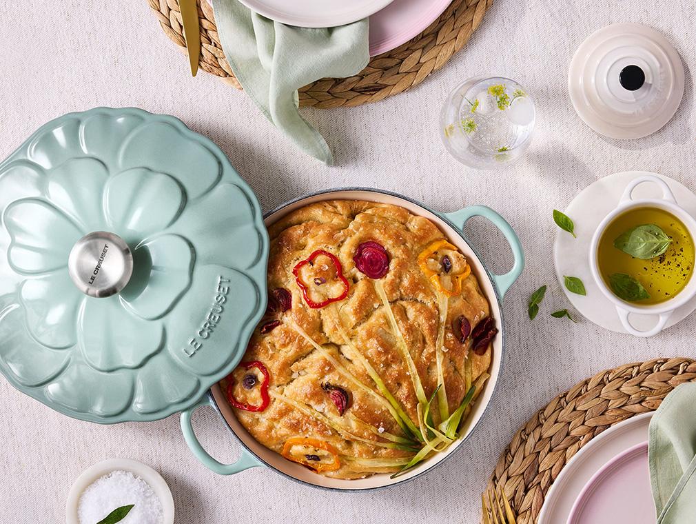 Focaccia z wzorem kwiatowym
